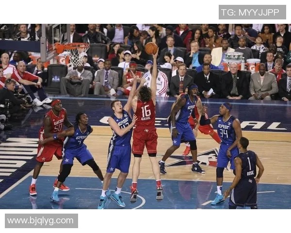 快船与雷霆季后赛第四场激战回顾与精彩瞬间分析